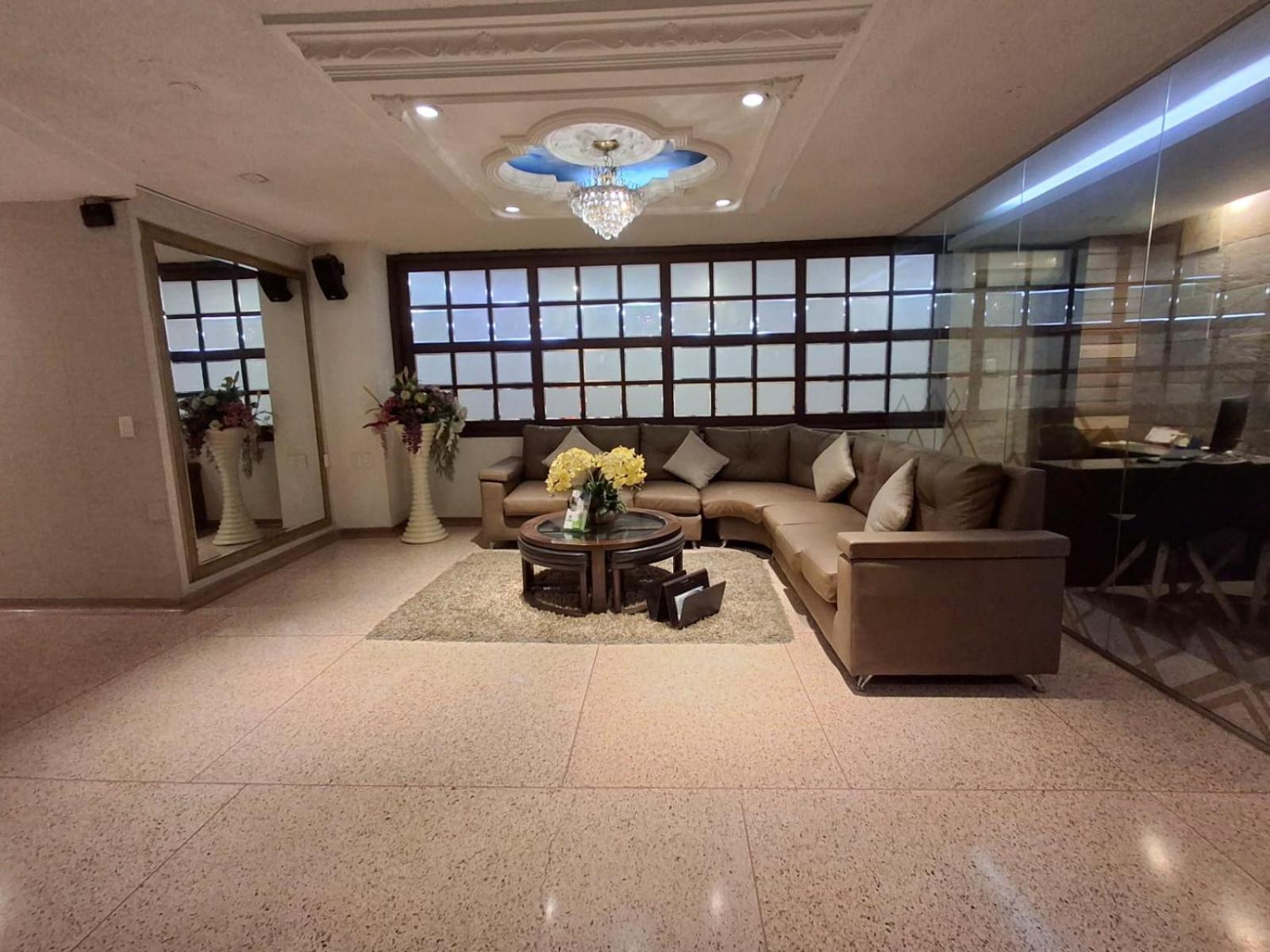 בוקארמנגה Hotel Leon Dorado מראה חיצוני תמונה